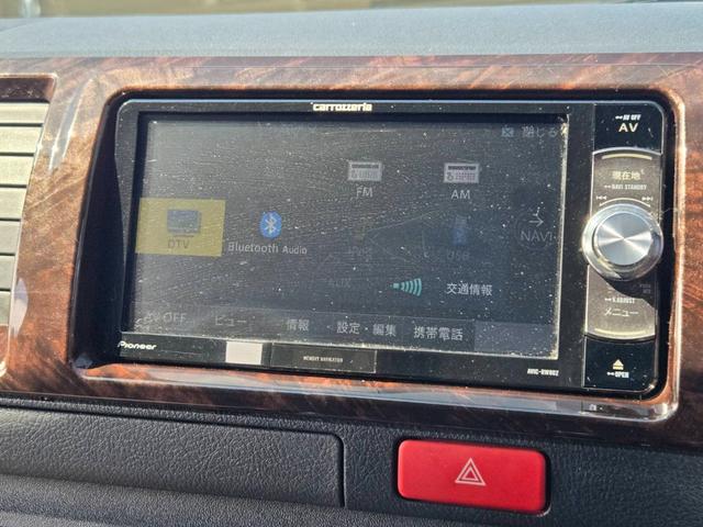 ハイエースバン スーパーGL 50TH アニバーサリーリミテッド 4WD/寒冷地仕様/50thアニバーサリー/16インチアルミホイール/ATタイヤ/カロッツェリア7インチナビ/フロントスポイラー/両側パワースライドドア/助手席エアバッグ/トヨタセーフティセンス(17枚目)