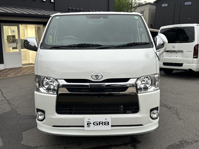 ハイエースバン スーパーGL 50TH アニバーサリーリミテッド 4WD/寒冷地仕様/50thアニバーサリー/16インチアルミホイール/ATタイヤ/カロッツェリア7インチナビ/フロントスポイラー/両側パワースライドドア/助手席エアバッグ/トヨタセーフティセンス(21枚目)