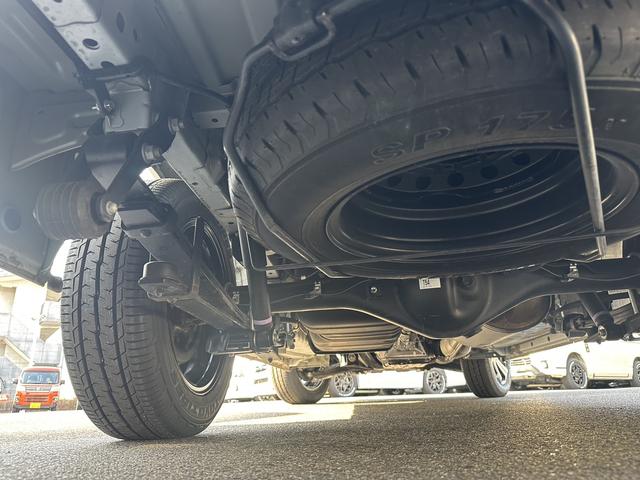 ハイエースバン スーパーGL ダークプライムII BIG-DA/パワスラ/パノラミックビュー/TRDフロントスポイラー/バルベロ17インチアルミホイール/ベッド(24枚目)