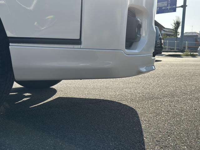 ハイエースバン スーパーGL ダークプライムII BIG-DA/パワスラ/パノラミックビュー/TRDフロントスポイラー/バルベロ17インチアルミホイール/ベッド(31枚目)