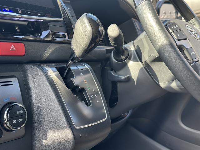 ハイエースバン スーパーGL ダークプライムII BIG-DA/パワスラ/パノラミックビュー/TRDフロントスポイラー/バルベロ17インチアルミホイール/ベッド(47枚目)