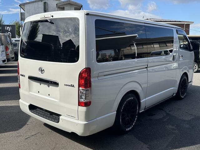 ハイエースバン スーパーＧＬ　ダークプライムＩＩ　ローダウン／寒冷地仕様／アルパインＢＩＧＸナビ／ＲＡＹＳ１６インチアルミホイール／ＧＲ８フロントスポイラー／パノラミックビューモニター／デジタルインナーミラー／センターコンソール／ベッド／スライドドア（11枚目）