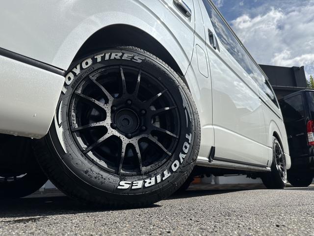 ハイエースバン スーパーＧＬ　ダークプライムＩＩ　ローダウン／寒冷地仕様／アルパインＢＩＧＸナビ／ＲＡＹＳ１６インチアルミホイール／ＧＲ８フロントスポイラー／パノラミックビューモニター／デジタルインナーミラー／センターコンソール／ベッド／スライドドア（14枚目）