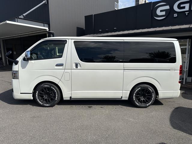 ハイエースバン スーパーＧＬ　ダークプライムＩＩ　ローダウン／寒冷地仕様／アルパインＢＩＧＸナビ／ＲＡＹＳ１６インチアルミホイール／ＧＲ８フロントスポイラー／パノラミックビューモニター／デジタルインナーミラー／センターコンソール／ベッド／スライドドア（24枚目）