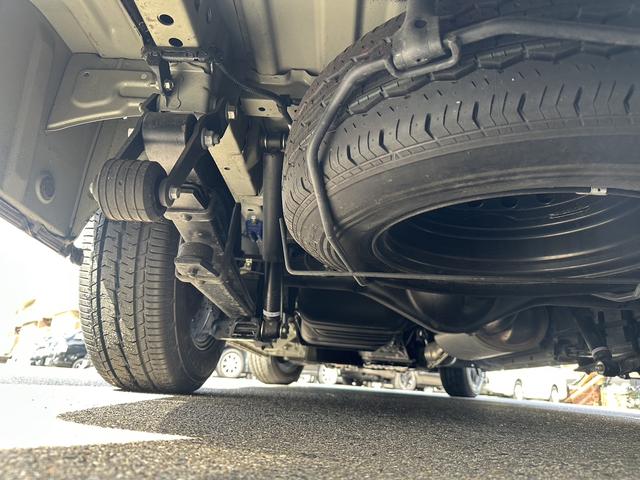 ハイエースバン スーパーＧＬ　ダークプライムＩＩ　ローダウン／寒冷地仕様／アルパインＢＩＧＸナビ／ＲＡＹＳ１６インチアルミホイール／ＧＲ８フロントスポイラー／パノラミックビューモニター／デジタルインナーミラー／センターコンソール／ベッド／スライドドア（25枚目）