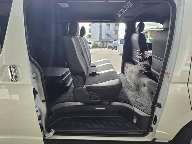 ハイエースバン スーパーＧＬ　ダークプライムＩＩ　ローダウン／寒冷地仕様／アルパインＢＩＧＸナビ／ＲＡＹＳ１６インチアルミホイール／ＧＲ８フロントスポイラー／パノラミックビューモニター／デジタルインナーミラー／センターコンソール／ベッド／スライドドア（51枚目）