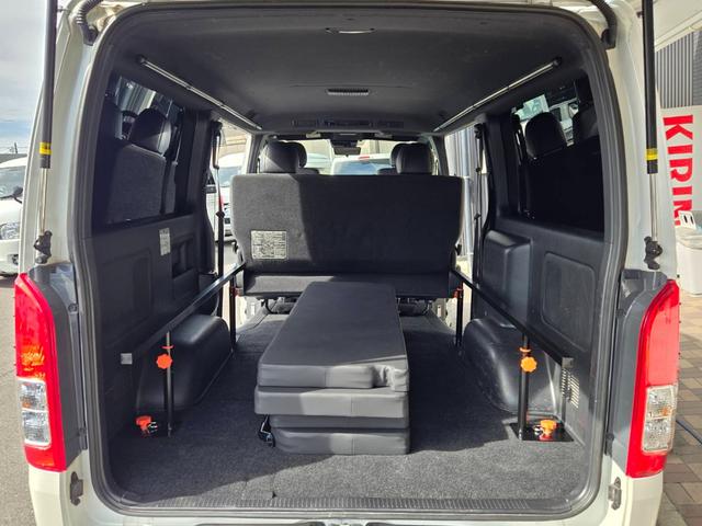 ハイエースバン スーパーＧＬ　ダークプライムＩＩ　ローダウン／寒冷地仕様／アルパインＢＩＧＸナビ／ＲＡＹＳ１６インチアルミホイール／ＧＲ８フロントスポイラー／パノラミックビューモニター／デジタルインナーミラー／センターコンソール／ベッド／スライドドア（55枚目）