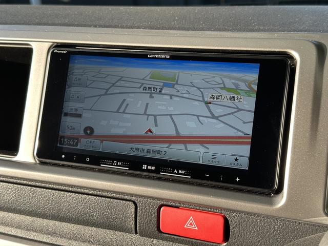 ハイエースワゴン グランドキャビン　登録済未使用車／４ＷＤ／寒冷地仕様／ファインテックツアラー／４列１０人乗り／カロッツェリアナビ／デジタルインナーミラー／パノラミックビューモニター／パワースライドドア／フォグライト（2枚目）