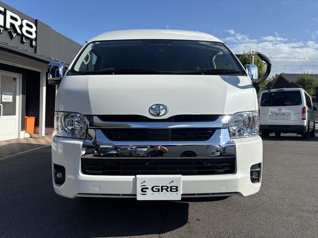 ハイエースワゴン グランドキャビン　登録済未使用車／４ＷＤ／寒冷地仕様／ファインテックツアラー／４列１０人乗り／カロッツェリアナビ／デジタルインナーミラー／パノラミックビューモニター／パワースライドドア／フォグライト（21枚目）