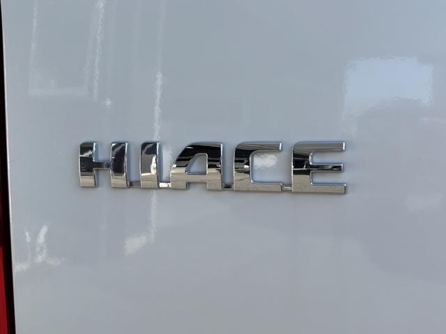 ハイエースワゴン グランドキャビン　登録済未使用車／４ＷＤ／寒冷地仕様／ファインテックツアラー／４列１０人乗り／カロッツェリアナビ／デジタルインナーミラー／パノラミックビューモニター／パワースライドドア／フォグライト（35枚目）
