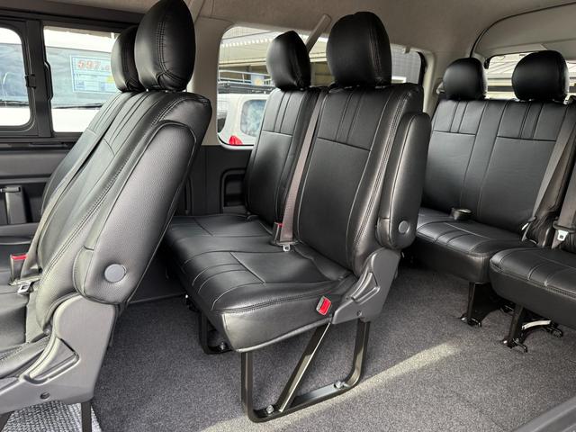ハイエースワゴン GL 未登録新車/4WD/4列10人乗り/アルパインBIGXナビ/フリップダウンモニター/モデリスタスポイラー/16インチアルミホイール/シートカバー/パワースライドドア/パノラミックビューモニター/(4枚目)