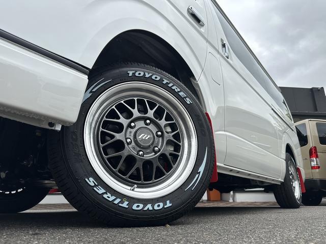 ハイエースワゴン GL 未登録新車/4WD/4列10人乗り/アルパインBIGXナビ/フリップダウンモニター/モデリスタスポイラー/16インチアルミホイール/シートカバー/パワースライドドア/パノラミックビューモニター/(13枚目)