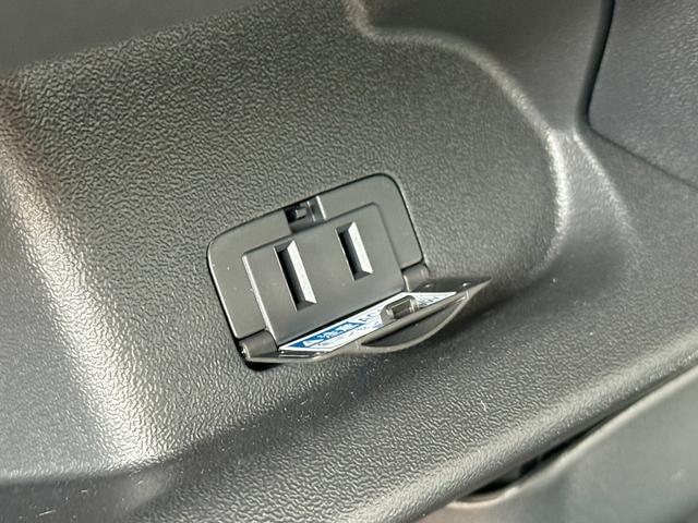 ハイエースワゴン GL 未登録新車/4WD/4列10人乗り/アルパインBIGXナビ/フリップダウンモニター/モデリスタスポイラー/16インチアルミホイール/シートカバー/パワースライドドア/パノラミックビューモニター/(44枚目)