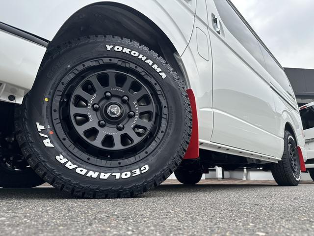 ハイエースバン ロングスーパーＧＬ　ダークプライムＳ　登録済未使用車／４ＷＤ／２０周年記念車／バッドフェイス／フロントスポイラー／アルパインＢＩＧＸナビ／ベッド（13枚目）