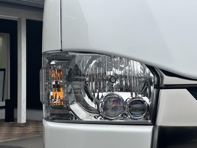 ハイエースバン ロングスーパーＧＬ　ダークプライムＳ　登録済未使用車／４ＷＤ／２０周年記念車／バッドフェイス／フロントスポイラー／アルパインＢＩＧＸナビ／ベッド（29枚目）