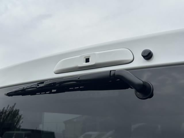 ハイエースバン ロングスーパーＧＬ　ダークプライムＳ　登録済未使用車／４ＷＤ／２０周年記念車／バッドフェイス／フロントスポイラー／アルパインＢＩＧＸナビ／ベッド（38枚目）