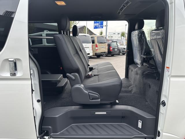 ハイエースバン ロングスーパーＧＬ　ダークプライムＳ　登録済未使用車／４ＷＤ／２０周年記念車／バッドフェイス／フロントスポイラー／アルパインＢＩＧＸナビ／ベッド（57枚目）