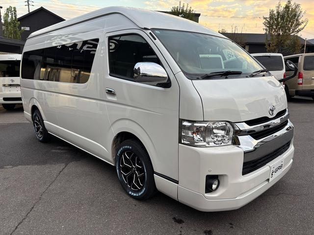 ハイエースバン ＳロングワイドＤＸ　ＧＬパッケージ　１７インチホイール／フロントスポイラー／７インチナビ／ＬＥＤヘッドライト／ベットキット／助手席エアバック／室内ルーフラック／床張り／リアヒーターリアクーラー／フォグランプ／コーナーセンサー（9枚目）