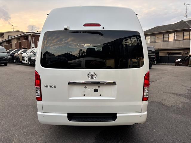 ハイエースバン ＳロングワイドＤＸ　ＧＬパッケージ　１７インチホイール／フロントスポイラー／７インチナビ／ＬＥＤヘッドライト／ベットキット／助手席エアバック／室内ルーフラック／床張り／リアヒーターリアクーラー／フォグランプ／コーナーセンサー（22枚目）