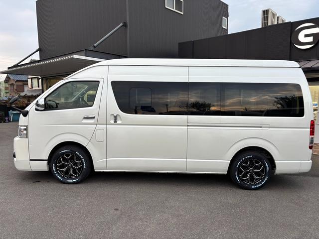 ハイエースバン ＳロングワイドＤＸ　ＧＬパッケージ　１７インチホイール／フロントスポイラー／７インチナビ／ＬＥＤヘッドライト／ベットキット／助手席エアバック／室内ルーフラック／床張り／リアヒーターリアクーラー／フォグランプ／コーナーセンサー（24枚目）