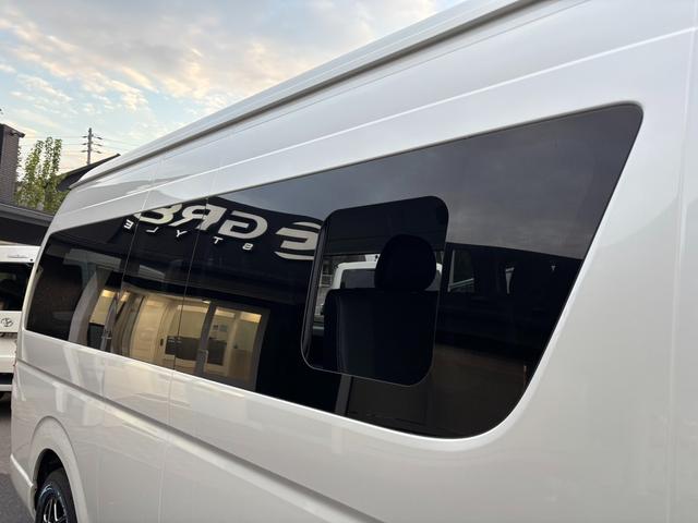 ハイエースバン ＳロングワイドＤＸ　ＧＬパッケージ　１７インチホイール／フロントスポイラー／７インチナビ／ＬＥＤヘッドライト／ベットキット／助手席エアバック／室内ルーフラック／床張り／リアヒーターリアクーラー／フォグランプ／コーナーセンサー（34枚目）