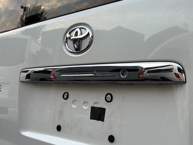 ハイエースバン ＳロングワイドＤＸ　ＧＬパッケージ　１７インチホイール／フロントスポイラー／７インチナビ／ＬＥＤヘッドライト／ベットキット／助手席エアバック／室内ルーフラック／床張り／リアヒーターリアクーラー／フォグランプ／コーナーセンサー（36枚目）