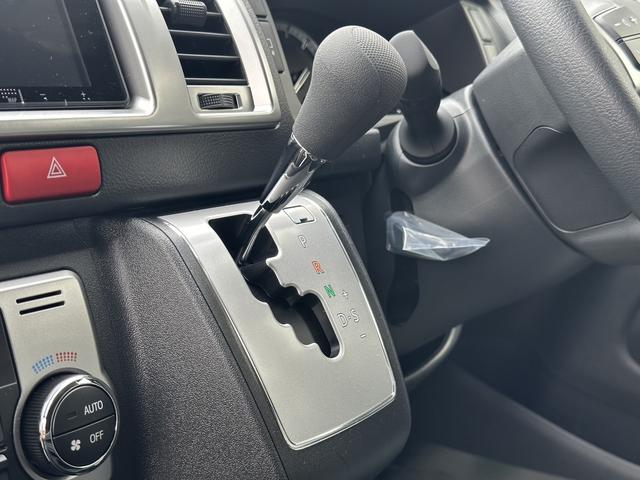 ハイエースワゴン GL 未登録新車/4列10人乗り/カロッツェリア7inナビ/モデリスタフロントスポイラー/バルベロ17inアルミタイヤ(40枚目)