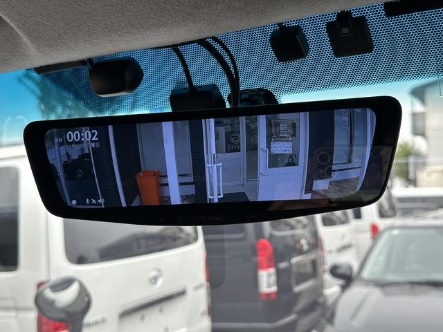 ハイエースバン スーパーＧＬ　ダークプライム　ローダウン／ＢＩＧＸナビ／アルパインドラレコ付きデジミラ／ＧＲ８フロントスポイラー／バッドフェイス／シートカバー（2枚目）