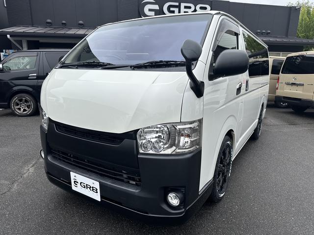 ハイエースバン スーパーＧＬ　ダークプライム　ローダウン／ＢＩＧＸナビ／アルパインドラレコ付きデジミラ／ＧＲ８フロントスポイラー／バッドフェイス／シートカバー（10枚目）
