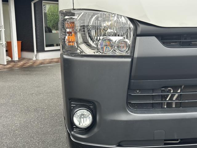 ハイエースバン スーパーＧＬ　ダークプライム　ローダウン／ＢＩＧＸナビ／アルパインドラレコ付きデジミラ／ＧＲ８フロントスポイラー／バッドフェイス／シートカバー（14枚目）