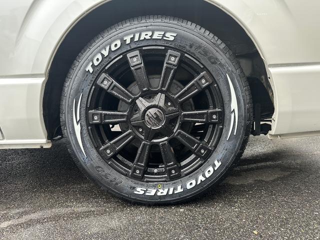 ハイエースバン スーパーＧＬ　ダークプライム　ローダウン／ＢＩＧＸナビ／アルパインドラレコ付きデジミラ／ＧＲ８フロントスポイラー／バッドフェイス／シートカバー（25枚目）