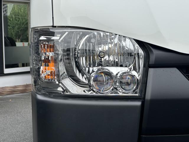 ハイエースバン スーパーＧＬ　ダークプライム　ローダウン／ＢＩＧＸナビ／アルパインドラレコ付きデジミラ／ＧＲ８フロントスポイラー／バッドフェイス／シートカバー（28枚目）