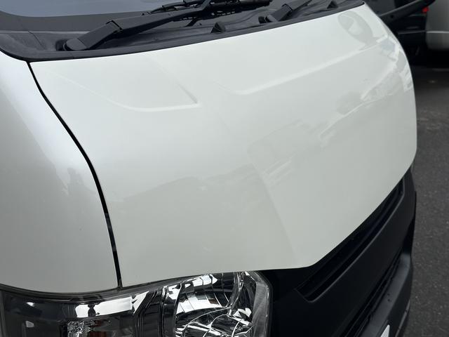 ハイエースバン スーパーＧＬ　ダークプライム　ローダウン／ＢＩＧＸナビ／アルパインドラレコ付きデジミラ／ＧＲ８フロントスポイラー／バッドフェイス／シートカバー（32枚目）