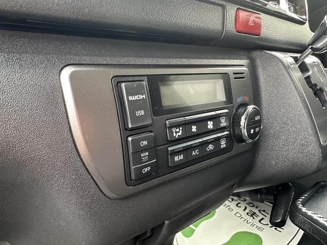 ハイエースバン スーパーＧＬ　ダークプライム　ローダウン／ＢＩＧＸナビ／アルパインドラレコ付きデジミラ／ＧＲ８フロントスポイラー／バッドフェイス／シートカバー（43枚目）