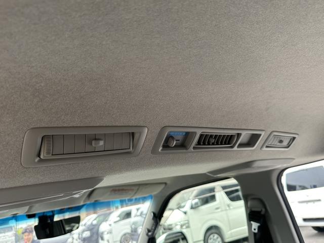 ハイエースバン スーパーＧＬ　ダークプライム　ローダウン／ＢＩＧＸナビ／アルパインドラレコ付きデジミラ／ＧＲ８フロントスポイラー／バッドフェイス／シートカバー（48枚目）