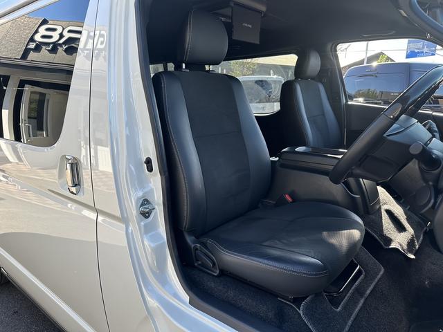 ハイエースバン ワイドスーパーＧＬ　ダークプライムＩＩ　４ＷＤ／３ナンバー／８人乗り仕様／寒冷地仕様／パワースライドドア／パノラミックビューモニター／デジタルミラー／フリップダウンモニター（18枚目）