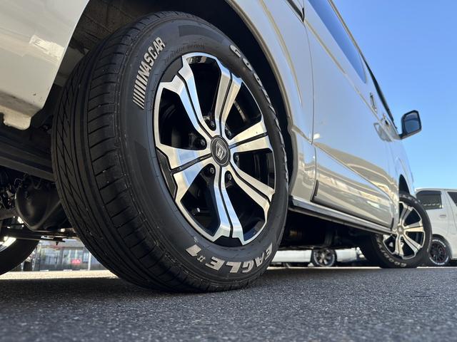 ハイエースバン ワイドスーパーＧＬ　ダークプライムＩＩ　４ＷＤ／３ナンバー／８人乗り仕様／寒冷地仕様／パワースライドドア／パノラミックビューモニター／デジタルミラー／フリップダウンモニター（27枚目）