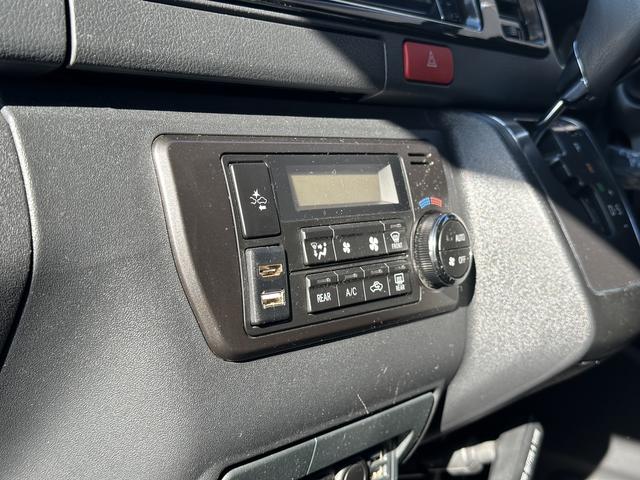 ハイエースバン ワイドスーパーＧＬ　ダークプライムＩＩ　４ＷＤ／３ナンバー／８人乗り仕様／寒冷地仕様／パワースライドドア／パノラミックビューモニター／デジタルミラー／フリップダウンモニター（51枚目）