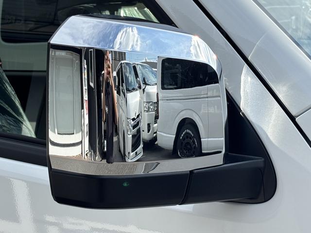 ハイエースバン スーパーＧＬ　ダークプライムＩＩ　未登録新車／ＧＲ８エアロ／レイズ１６インチアルミ／ＢＩＧ－Ｘ／フリップダウンモニター／ベッド／パワスラ／デジミラ（32枚目）