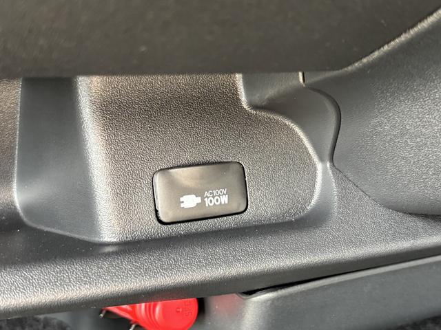 ハイエースバン スーパーＧＬ　ダークプライムＩＩ　未登録新車／ＧＲ８エアロ／レイズ１６インチアルミ／ＢＩＧ－Ｘ／フリップダウンモニター／ベッド／パワスラ／デジミラ（46枚目）