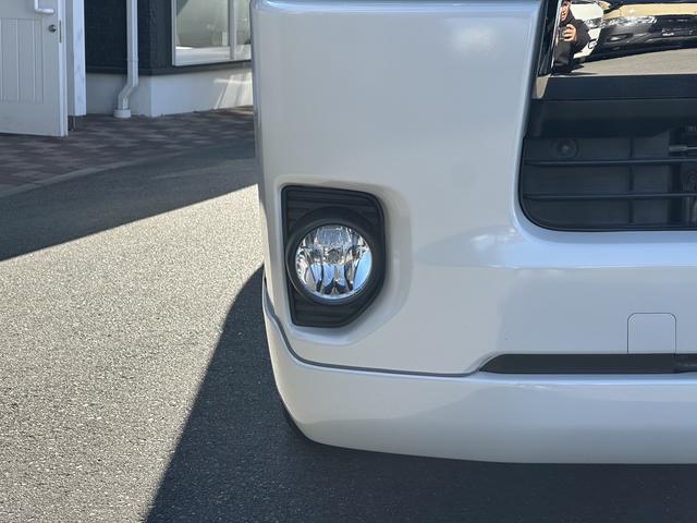 ハイエースバン スーパーＧＬ　ダークプライムＩＩ　ローダウン／アルパインＢＩＧＸシンプルモデル／デイトナ１７インチホイール／ＧＲ８フロントスポイラー／シートカバー（28枚目）