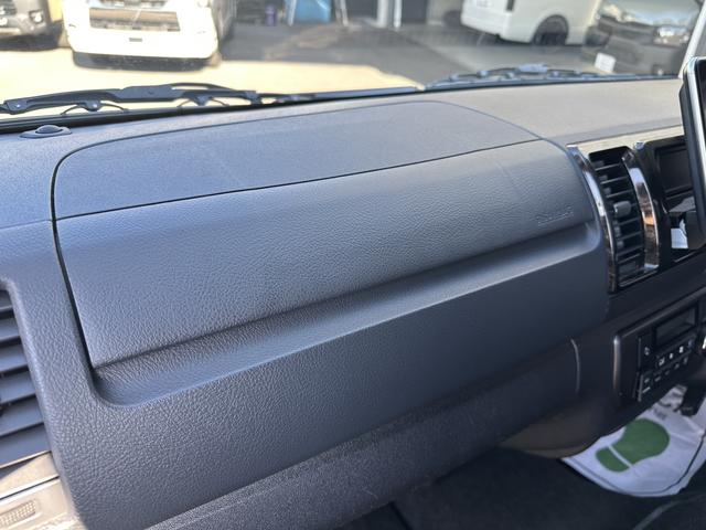 ハイエースバン スーパーＧＬ　ダークプライムＩＩ　ローダウン／アルパインＢＩＧＸシンプルモデル／デイトナ１７インチホイール／ＧＲ８フロントスポイラー／シートカバー（44枚目）