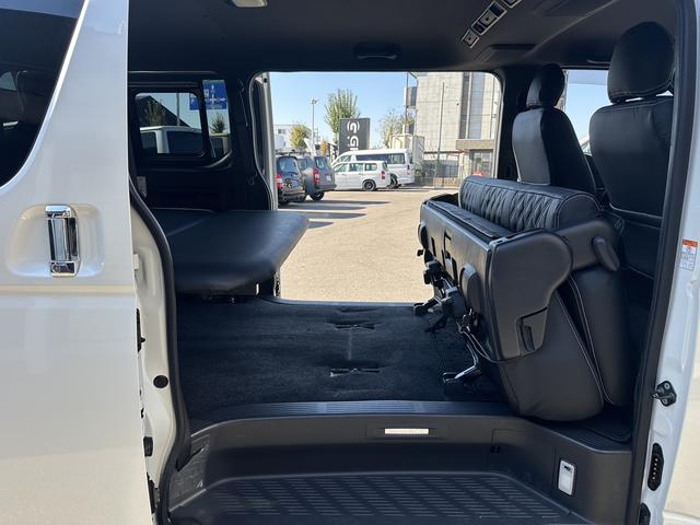 ハイエースバン スーパーＧＬ　ダークプライムＩＩ　ローダウン／アルパインＢＩＧＸシンプルモデル／デイトナ１７インチホイール／ＧＲ８フロントスポイラー／シートカバー（54枚目）