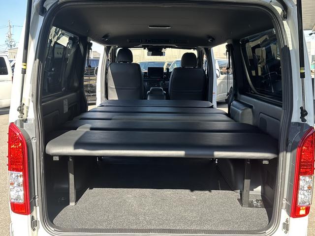 ハイエースバン スーパーＧＬ　ダークプライムＩＩ　ローダウン／アルパインＢＩＧＸシンプルモデル／デイトナ１７インチホイール／ＧＲ８フロントスポイラー／シートカバー（55枚目）