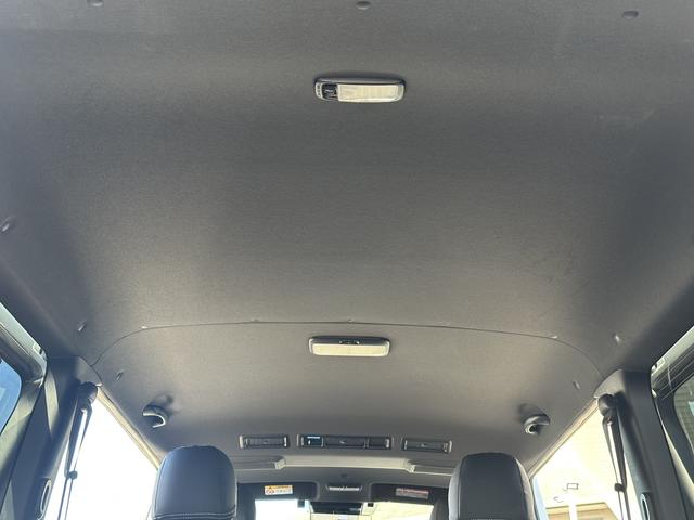 ハイエースバン スーパーＧＬ　ダークプライムＩＩ　ローダウン／アルパインＢＩＧＸシンプルモデル／デイトナ１７インチホイール／ＧＲ８フロントスポイラー／シートカバー（60枚目）