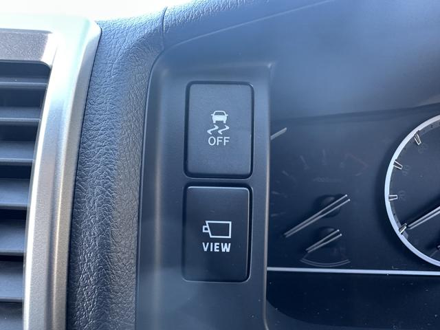 ハイエースバン ロングスーパーGL アースカラーパッケージ/両側パワースライドドア/パノラミックビューモニター/トヨタセーフティセンス/LEDヘッドライト/AV100Vアクセサリー/純正フロアマット/スマートキー/プッシュスタート(3枚目)