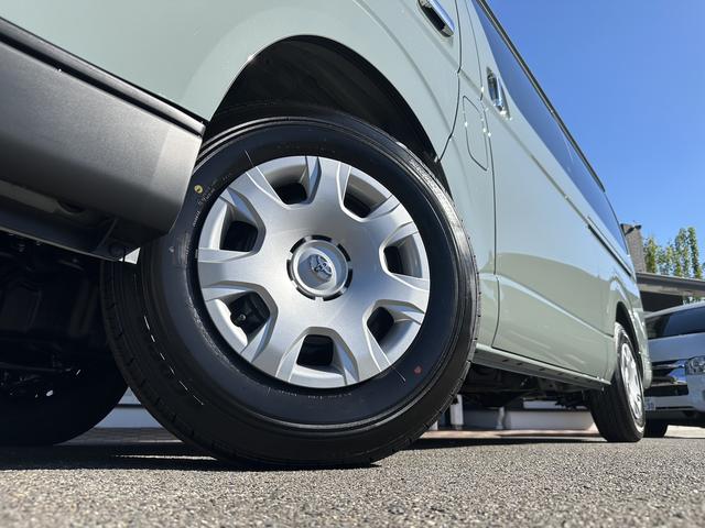 ハイエースバン ロングスーパーGL アースカラーパッケージ/両側パワースライドドア/パノラミックビューモニター/トヨタセーフティセンス/LEDヘッドライト/AV100Vアクセサリー/純正フロアマット/スマートキー/プッシュスタート(13枚目)