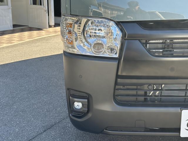 ハイエースバン ロングスーパーGL アースカラーパッケージ/両側パワースライドドア/パノラミックビューモニター/トヨタセーフティセンス/LEDヘッドライト/AV100Vアクセサリー/純正フロアマット/スマートキー/プッシュスタート(14枚目)