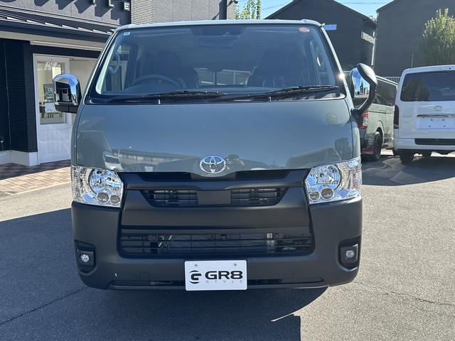ハイエースバン ロングスーパーGL アースカラーパッケージ/両側パワースライドドア/パノラミックビューモニター/トヨタセーフティセンス/LEDヘッドライト/AV100Vアクセサリー/純正フロアマット/スマートキー/プッシュスタート(21枚目)