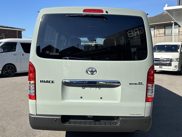 ハイエースバン ロングスーパーGL アースカラーパッケージ/両側パワースライドドア/パノラミックビューモニター/トヨタセーフティセンス/LEDヘッドライト/AV100Vアクセサリー/純正フロアマット/スマートキー/プッシュスタート(22枚目)